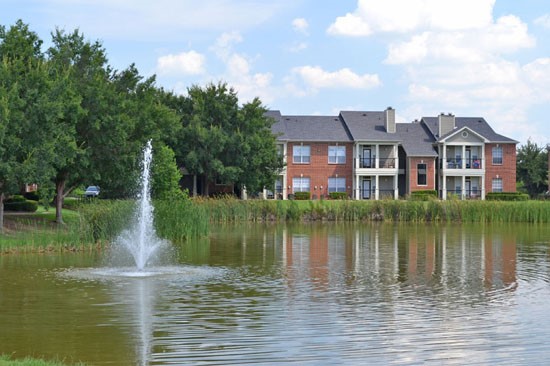 Champion Lake Large Beautiful Lake with Lake Fountain, Balconies Overlooking Pond