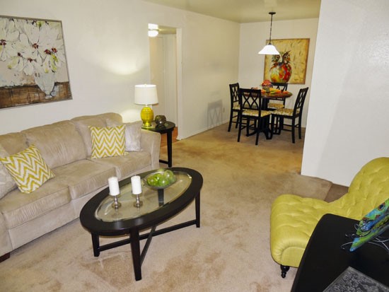 Hillside-Apartments-Shreveport-model-living