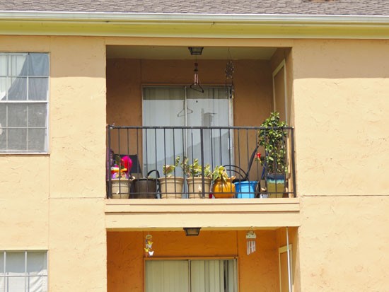 Ashton Pines balcony