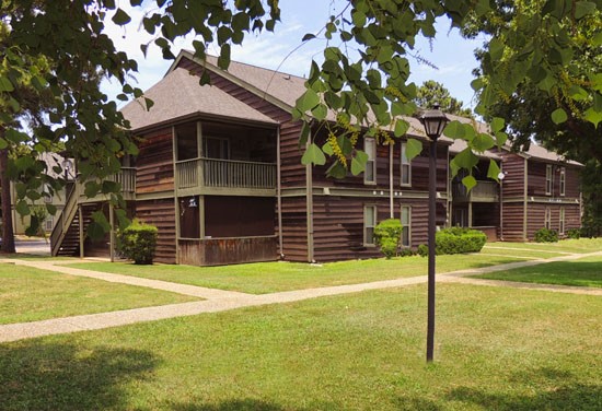 Seasons-Apartment-building-LA