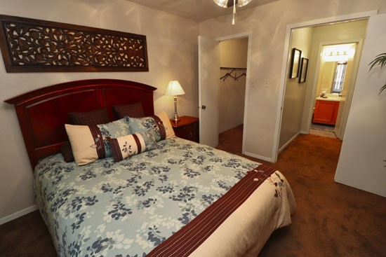 Hillside-Apartments-Shreveport-model-Master-Bedroom