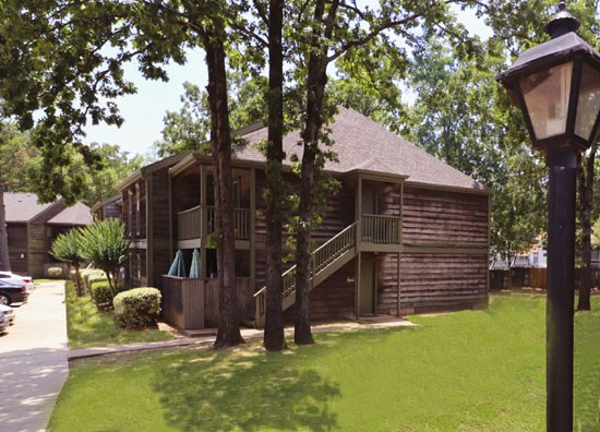 Seasons-Apartments-Shreveport-exterior