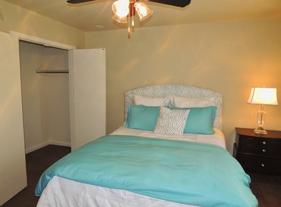 Ashton Pines model bed