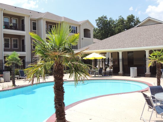 JamesTown Place Apartments Bossier Pool