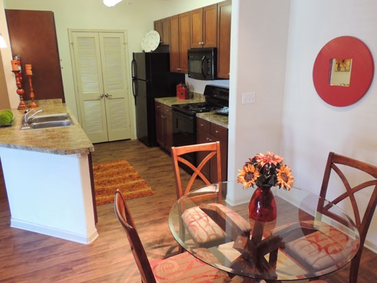 JamesTown Place Apartments Bossier Kitchen