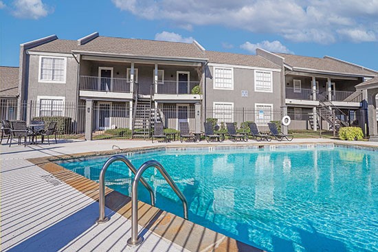 Oasis-Apts-Bossier-Pool