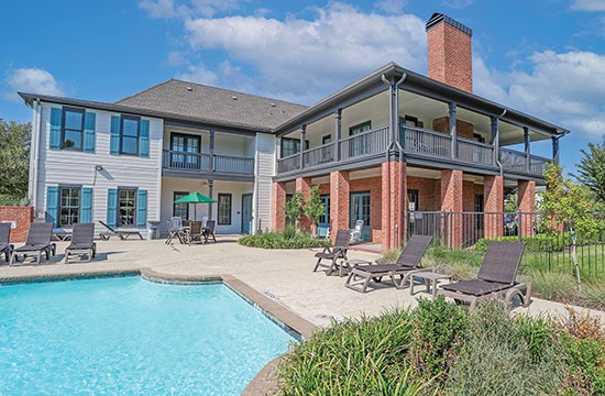 Ultris-Island-Park-Shreveport-Pool