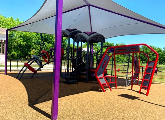 Canebrake-Apartments-in-Shreveport-covered-playground