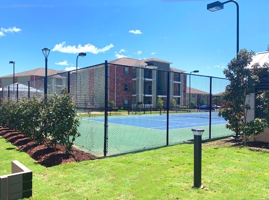 Canebrake-Apartments-in-Shreveport-tennis-courts-lighted