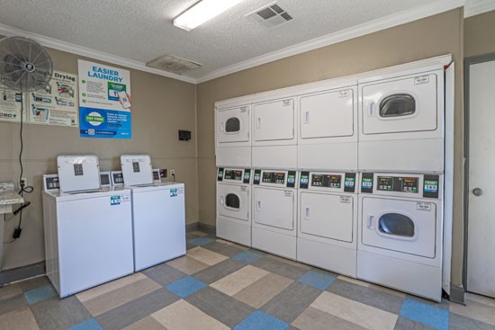 Oasis-Apartments-laundry-Center
