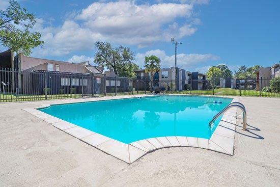 The_Drake_Bossier-Pool2