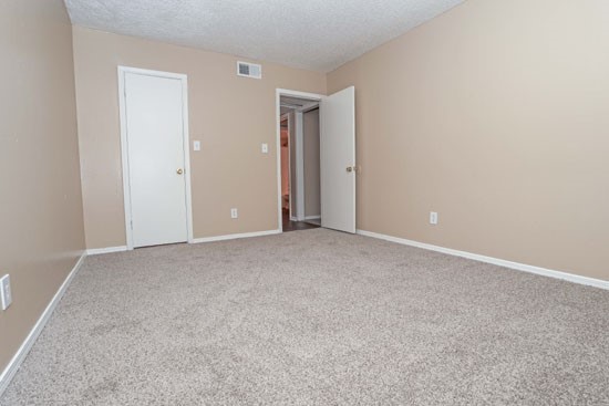 Creole Shreveport Apartment Bedroom closets