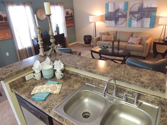 Island Park  Apartments Kitchen