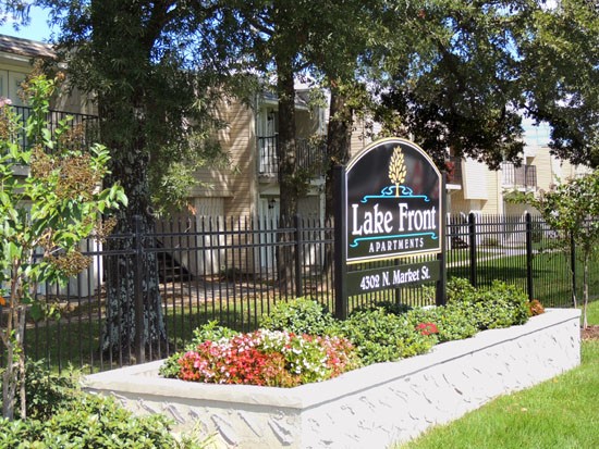 Lake Front Apartments Shreveport sign