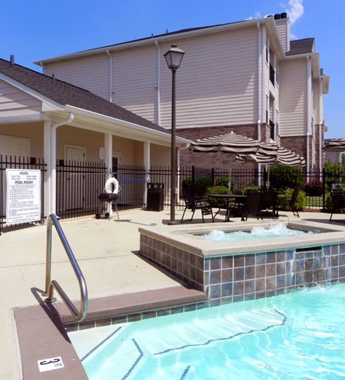 Lexington Place Apartments Pool