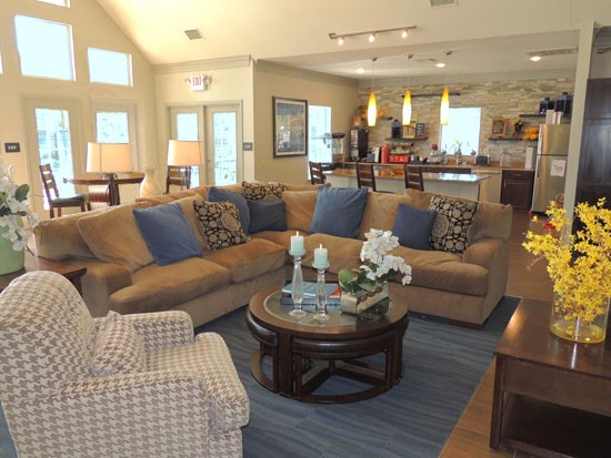 Lexington-Place-Apartments-Clubhouse