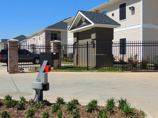 Lexington Place Apartments Gates