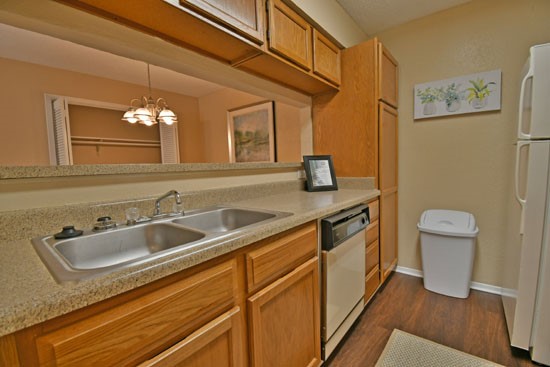 Sommerset Apartments Model kitchen sink