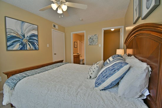 Sommerset Apartments Model  bedroom pillows Shreveport