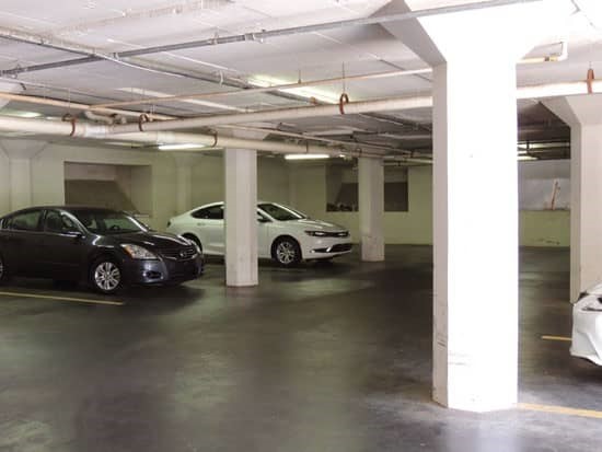 United Jewelers Apartments parking garage