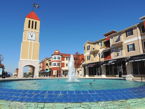 Villaggio Apartments clock tower fountain