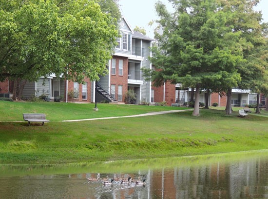 Willows at Wright Island Apartments Lake