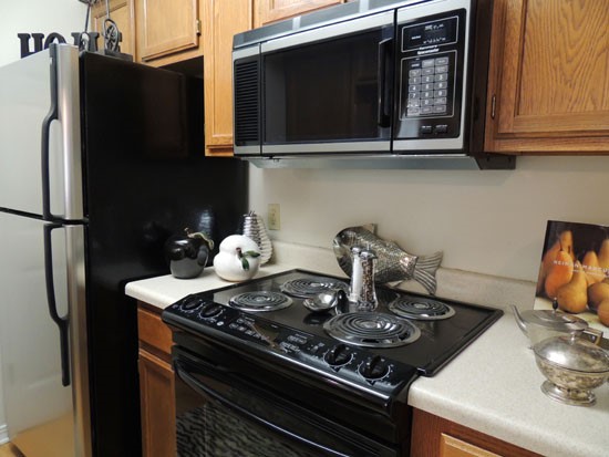 Willows at Wright Island Apartments Kitchen