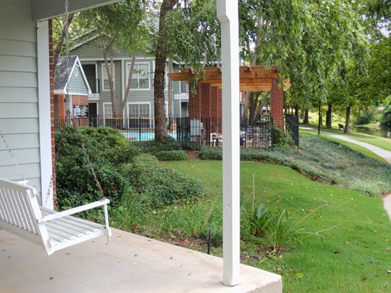 Willows at Wright Island Apartments Patio