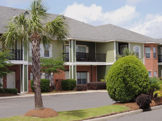 Reflections of Island Park Apartments Front