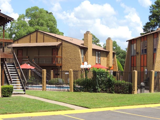 Kingwood-Forest-Apartments-in-Shreveport